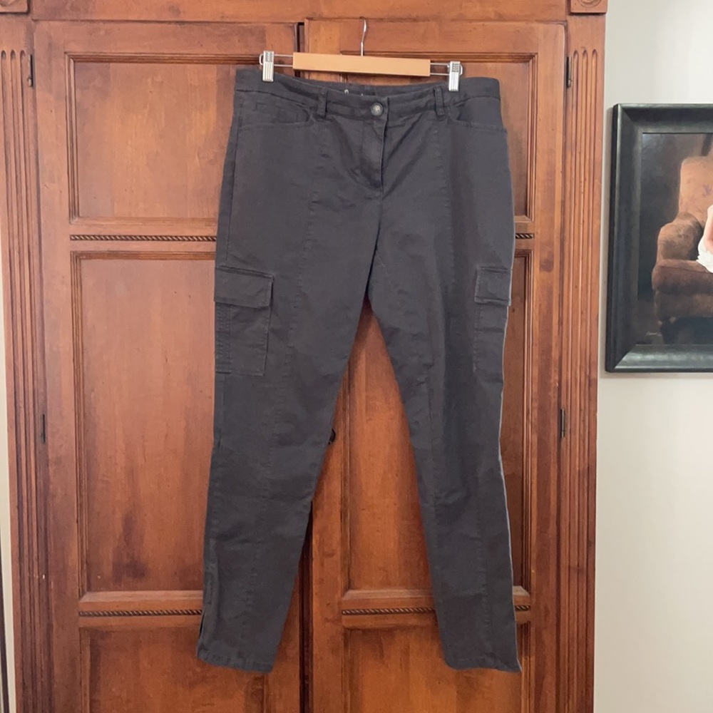 Boden slim fit cargo pants, sz 12 (or 16 UK). Excellent used condition.